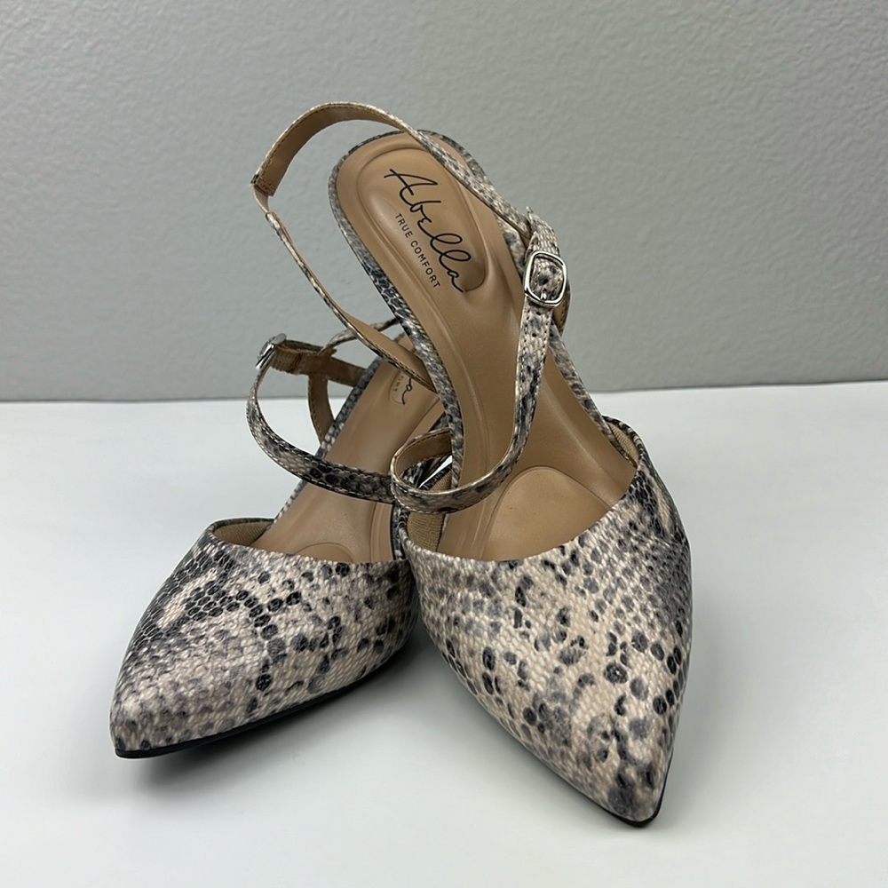 Abella snakeskin heels cream grey size 8.5M